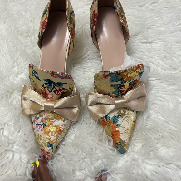 ORIENTAL TAN FASHION HEELS SIZE 38 - Picture 2 of 5